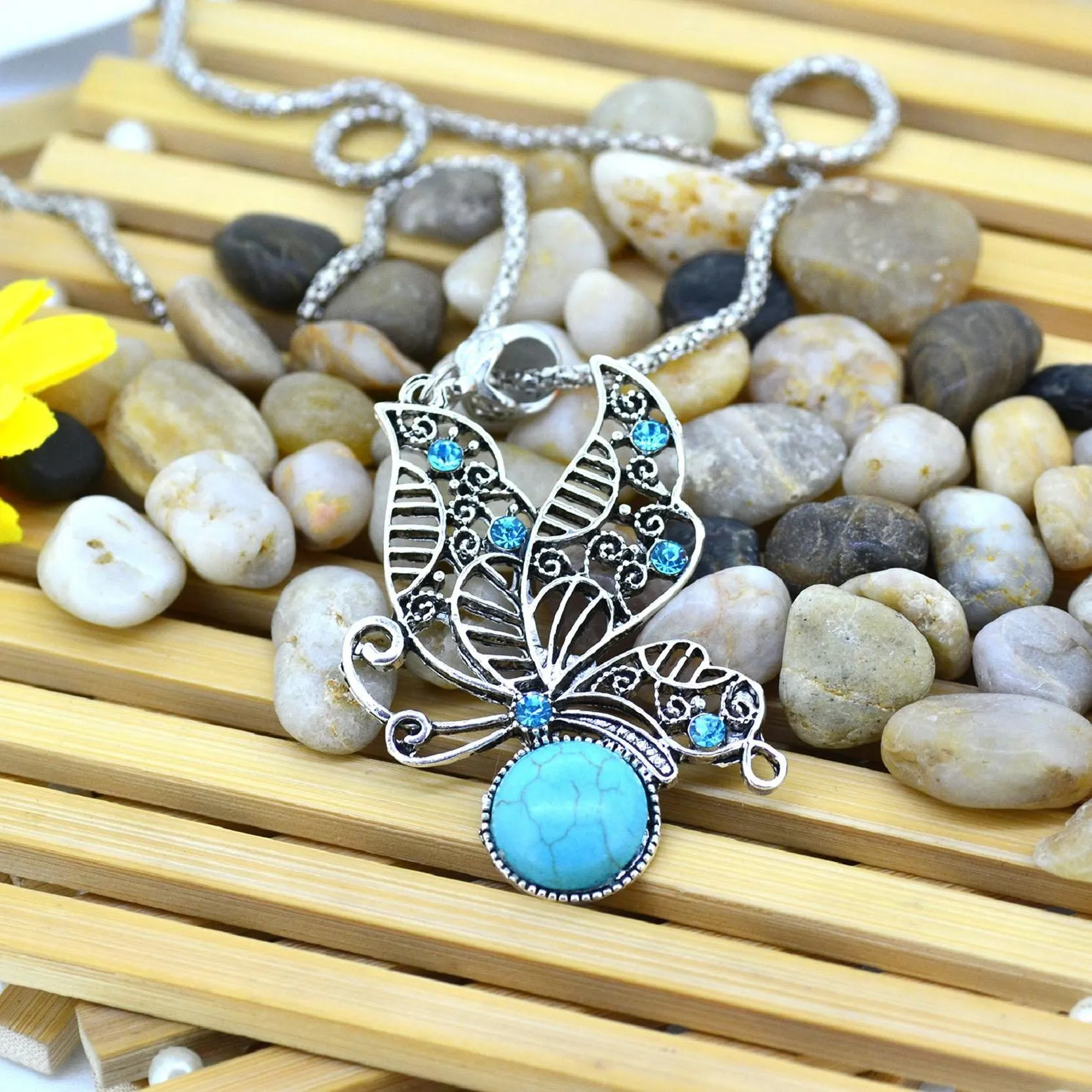 Female Delicate Butterfly Cute Pendant Necklace Silver Metal Turquoise Necklaces & Pendants Jewelry For Friendship