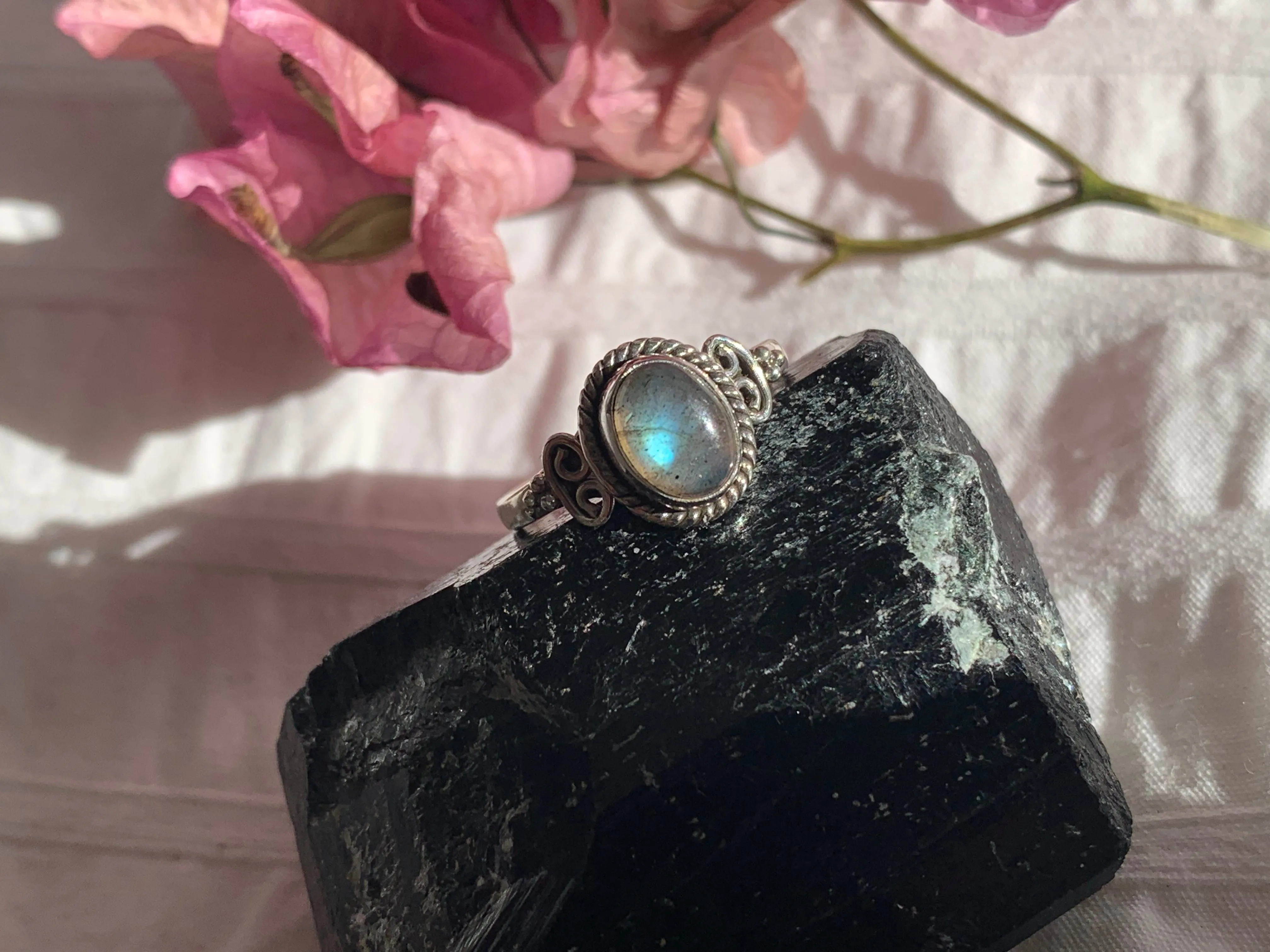 Labradorite Alta Ring