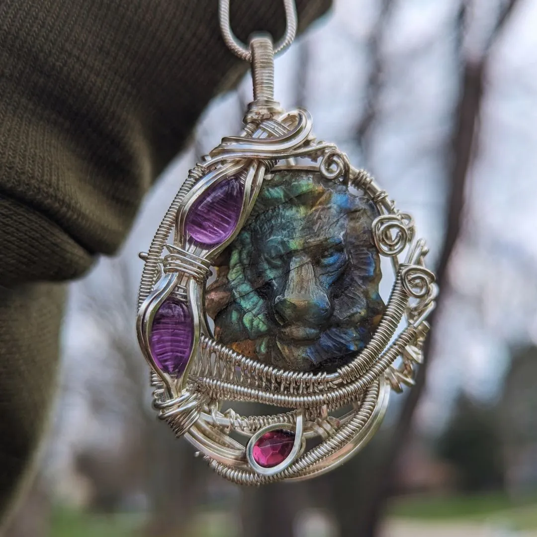 Labradorite Talisman Lion Pendant with Amethyst and Garnet ~ Gorgeous Flash and Astral Protection Qualities ~ Includes Silver Chain