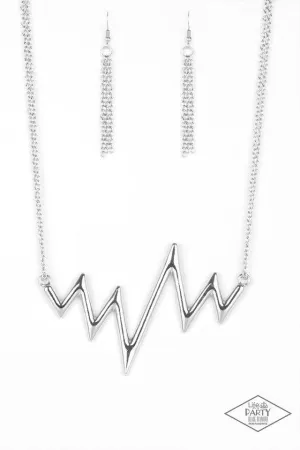 Paparazzi Necklace ~ In A Heartbeat - Silver