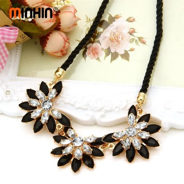 Women's 8 Colors Multicolor Big Pendant Clavicle Delicate Banquet Jewelry Chain Necklace